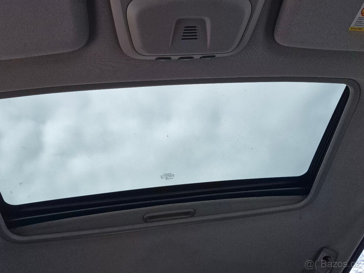 Volvo XC90, rok 2004 - 15