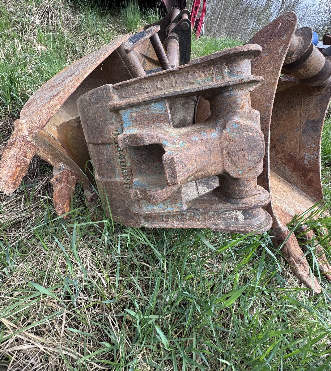 Bagr CAT 305C - 15