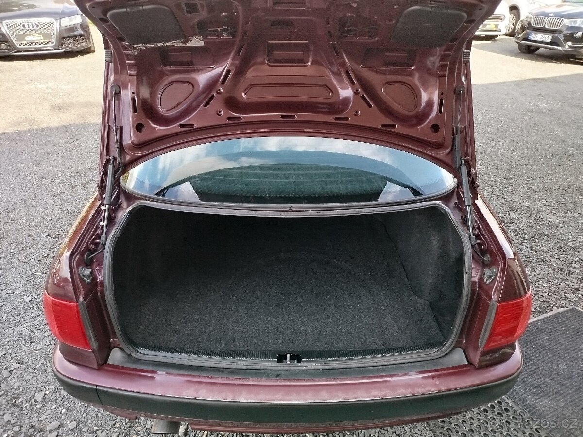 Audi 80 2.0i, r.v. 1994, najeto 225.722 km - 15