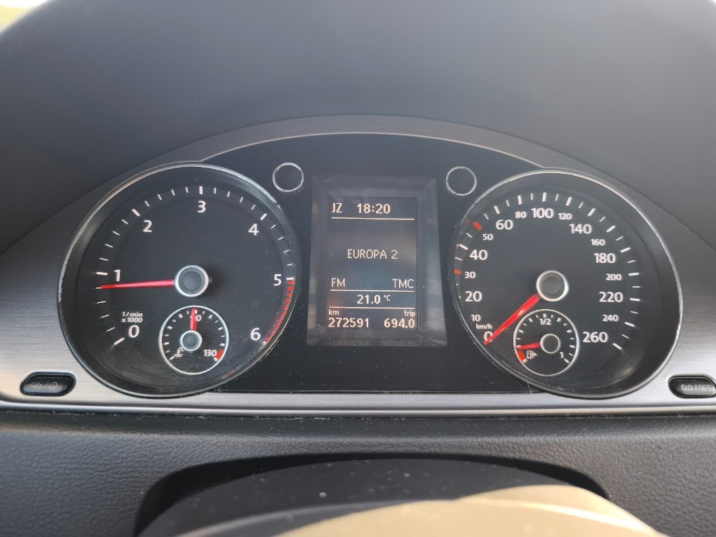 Volkswagen Passat B7 2.0TDi rok 2012 - 15