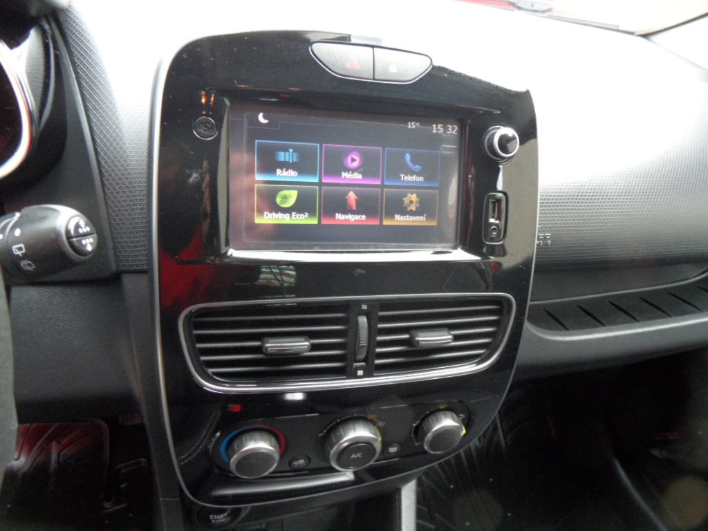 Renault Clio 1.0,66kw,naj.39tis.km,1.maj.zak. v ČR - 15