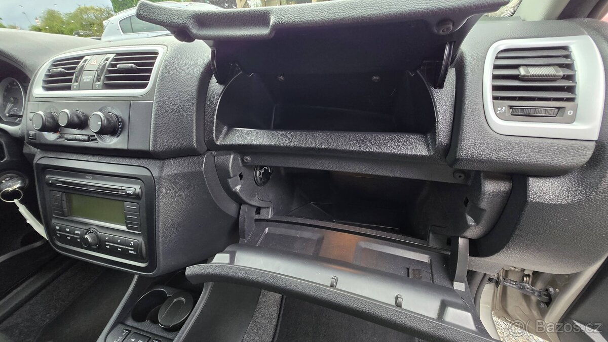 ŠKODA FABIA KOMBI 1.4 16V CLASSIC 1MAJITEL - 15