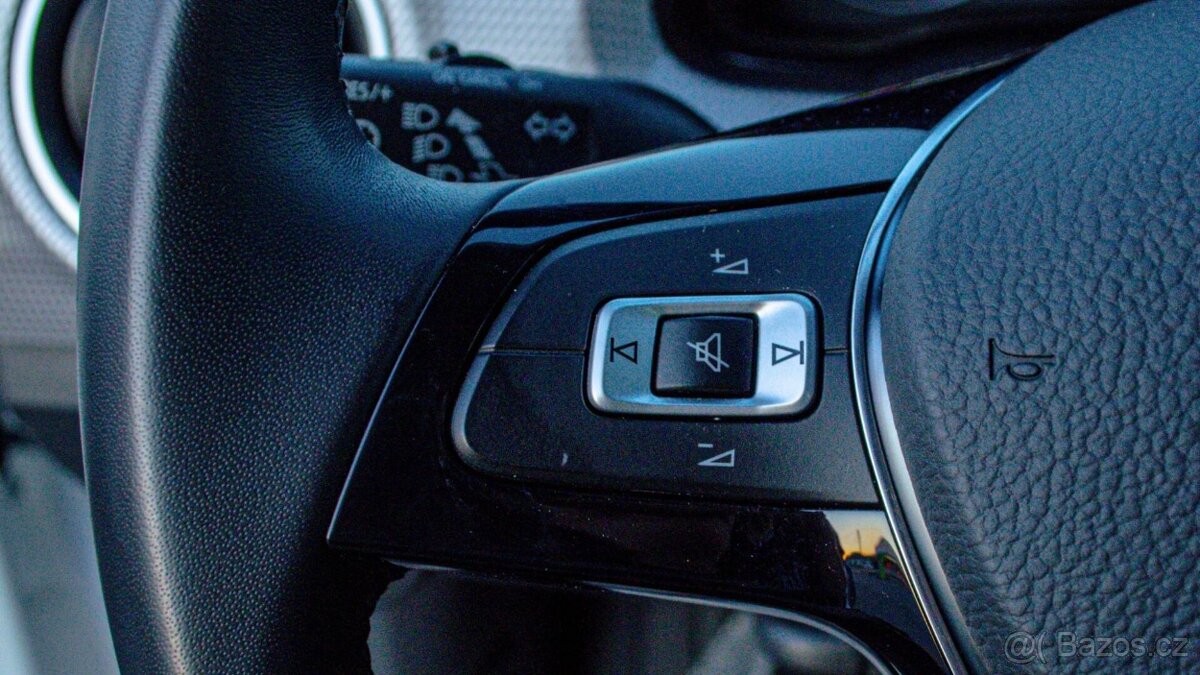 Volkswagen e-UP 2023 - 15