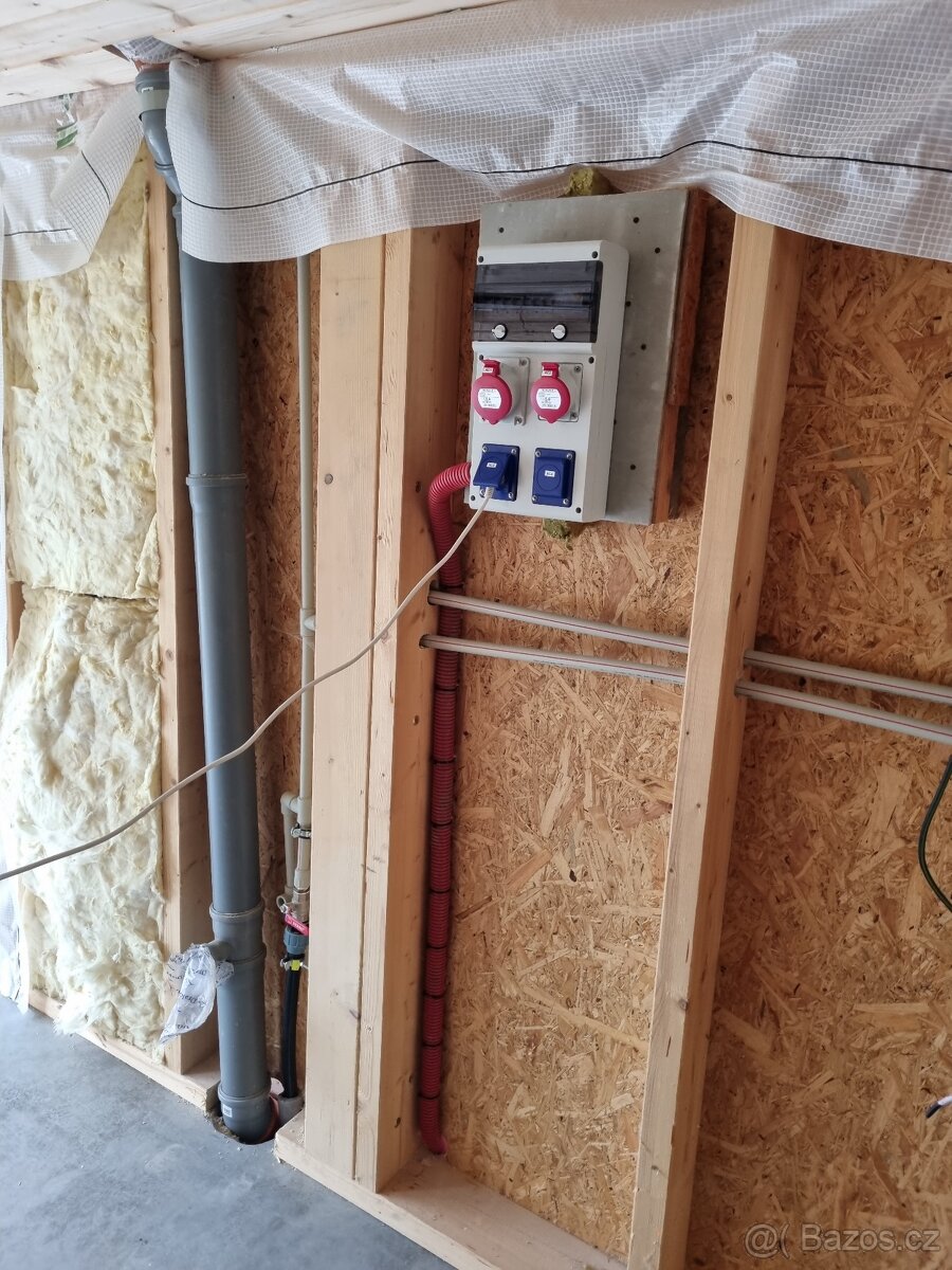 Hodinový manžel-Elektrikář - 15