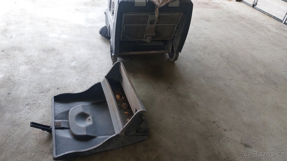 Zametací stroj Nilifsk SP 1000 s benzínovým pohonem - 15