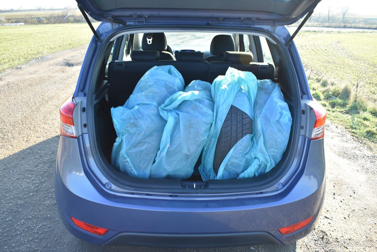 HYUNDAI IX20 1,4 16V KLIMA,EL.OKNA,SERVIS POUZE HYUNDAI,TOP - 15