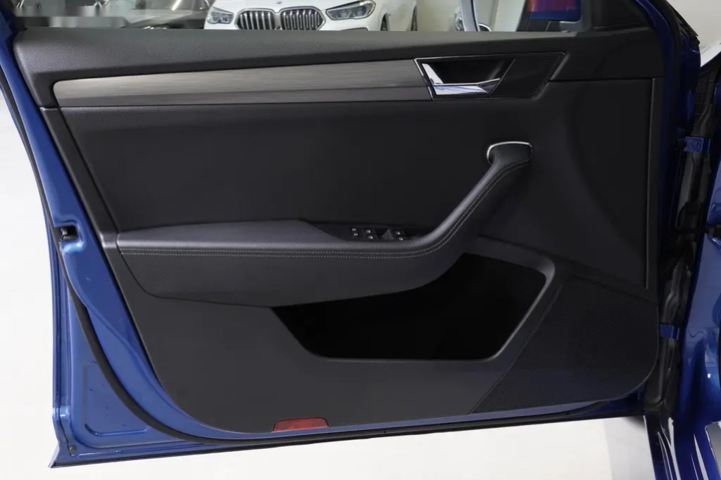 Škoda Superb, 2.0TSI,Style,DSG,Virtual,Tažné - 15