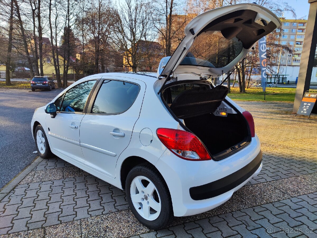 Peugeot 207 Envy Edition 1,4i, 2012, Panorama - 15