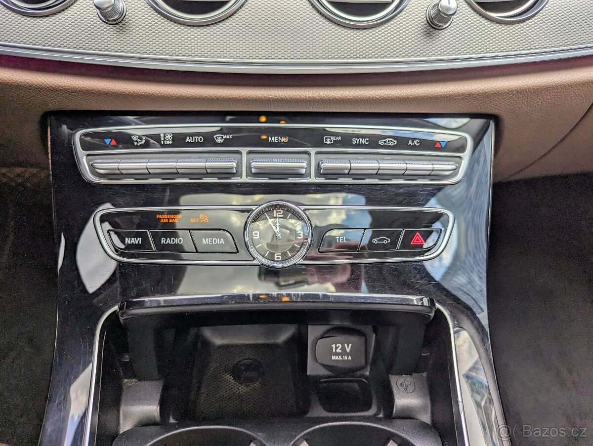 Mercedes-Benz Třídy E, 2016, 350d, DPH,vzduch,PANO - 15
