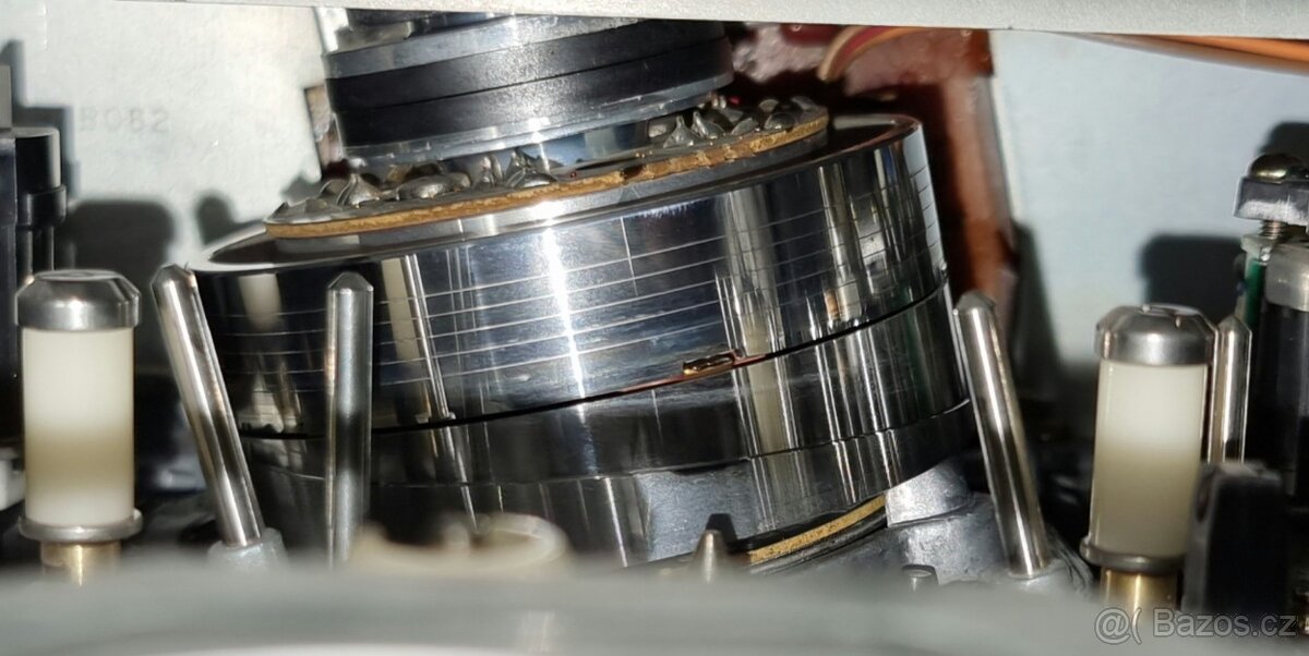 MITSUBISHI HS-U80: S-VHS, 6 Hlavé. - 15