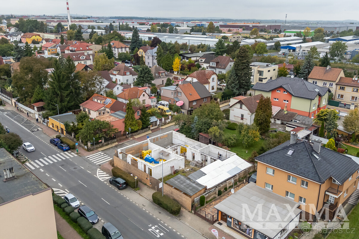 Dům 6 a více o ploše 452 m2 - Praha, Horní Počernice - 15