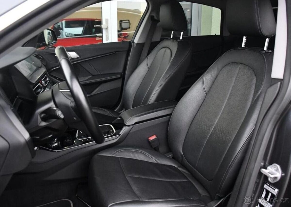 BMW Řada 2 218d LED NAVI TAŽNÉ 1M ČR - 15