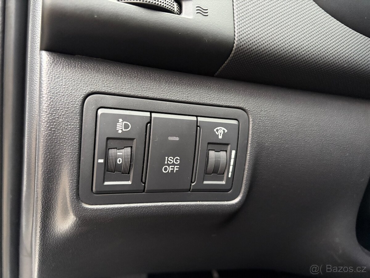 Hyundai i30 1.4i 80KW Blue Drive, Senzory, Výhřev, Tempomat - 15