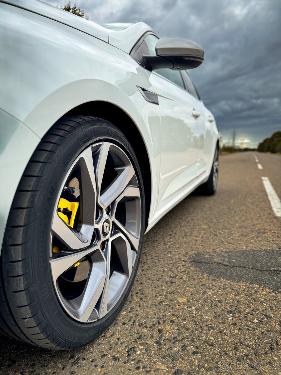 Renault Megane IV GT, 151 kw, automat, 4control - 15