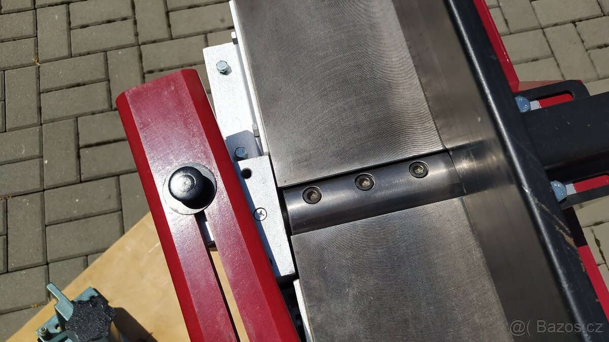 Srovnávačka s protahem KDR MS200 - 15