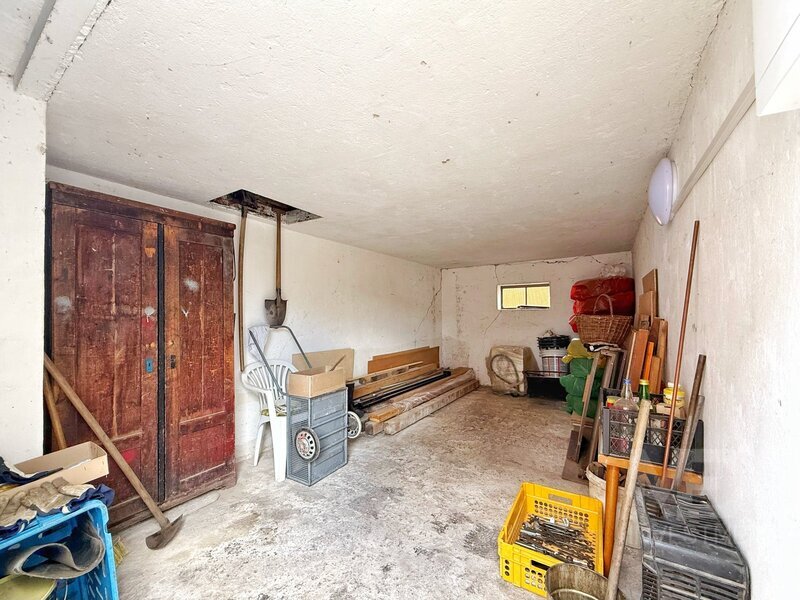 Prodej bytu 2+1 s garáží v Chocni, v ulici Stromovka - 15