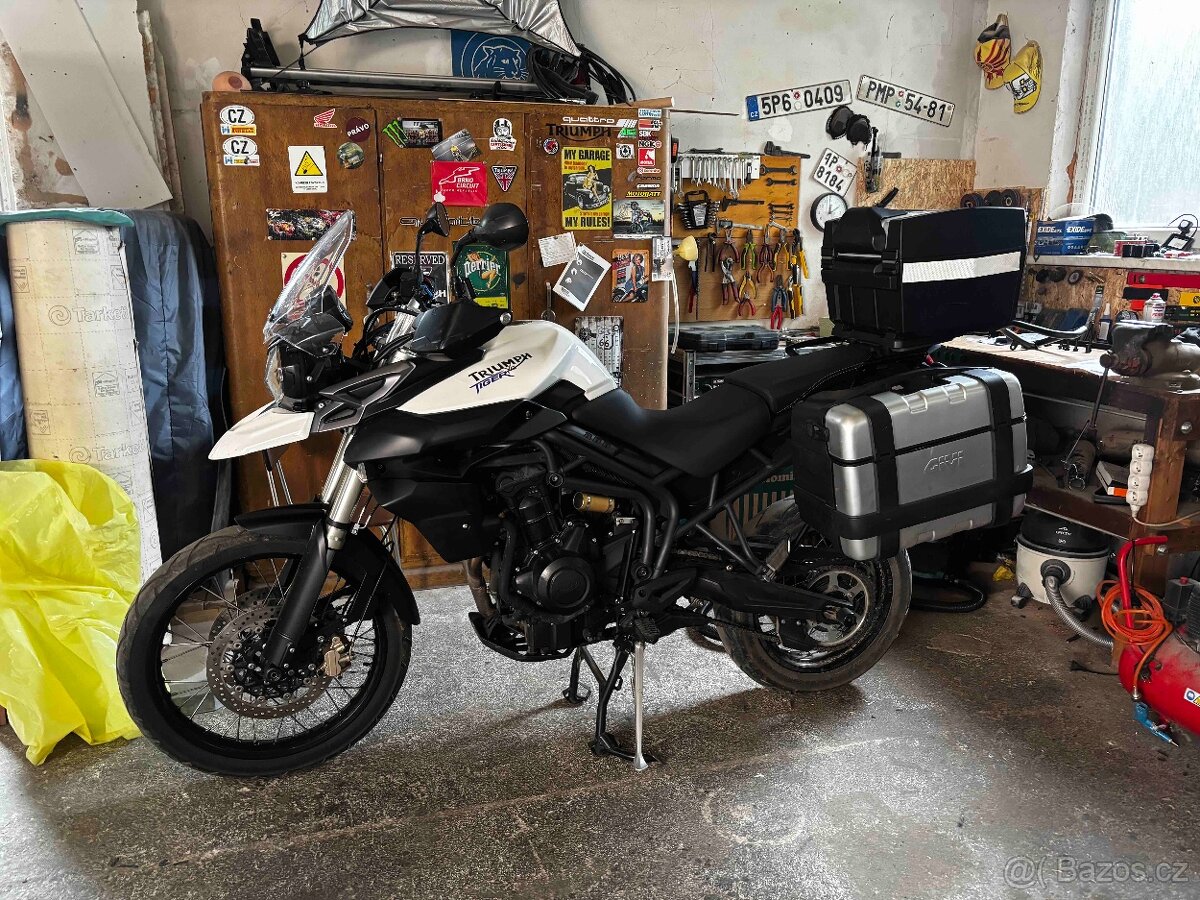 Triumph Tiger 800 xc 2013, kufry, příslušenství - 15