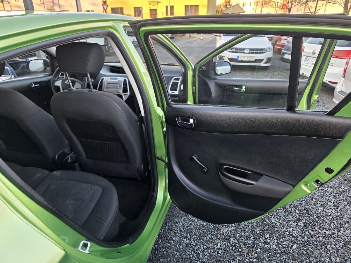 Hyundai i20 1.2 i - 15