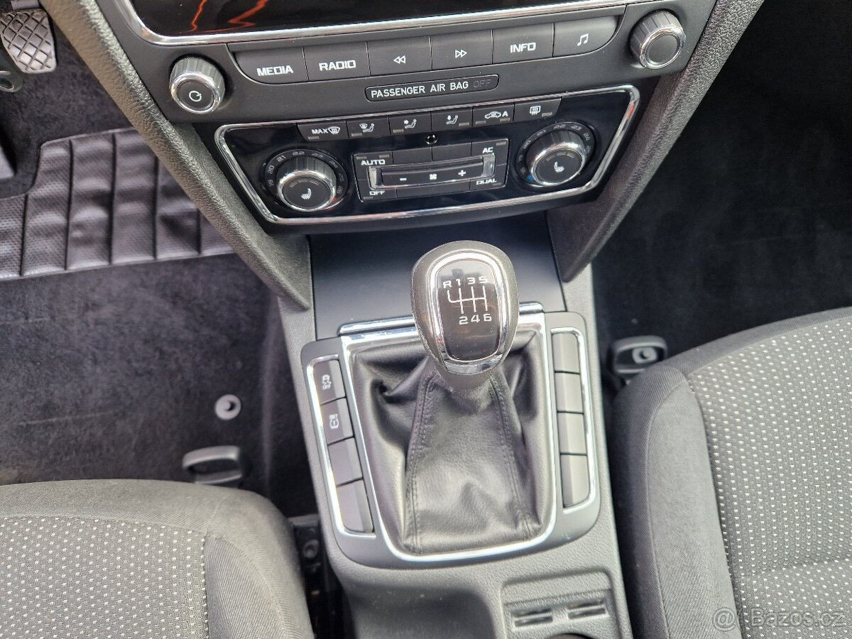 Škoda Superb 2 1,4 TSI, 92 KW xenony, vyhř. sed. - 15