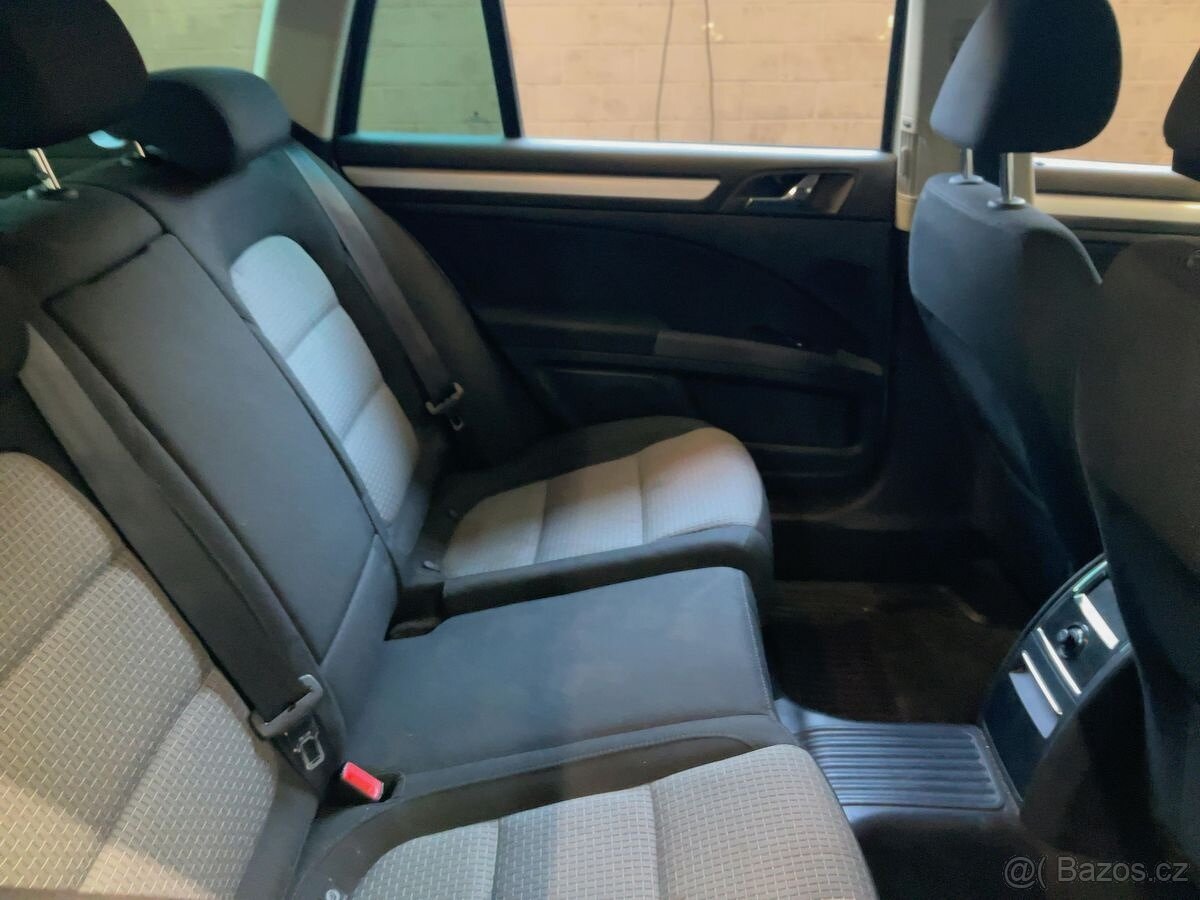 ŠKODA SUPERB II 2.0TDI 103KW r.5/2012 213 tkm TOP STAV - 15