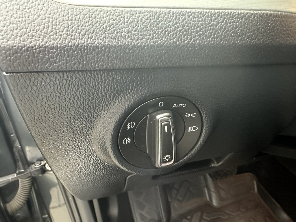 Škoda Superb 2.0 TDi 140kW 4x4 serviska - 15