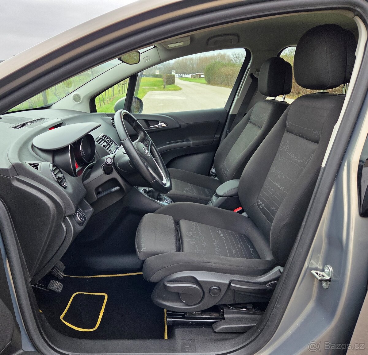 Opel Meriva 1.4 16V 88KW/120 koní R.V 07/2010 - 15