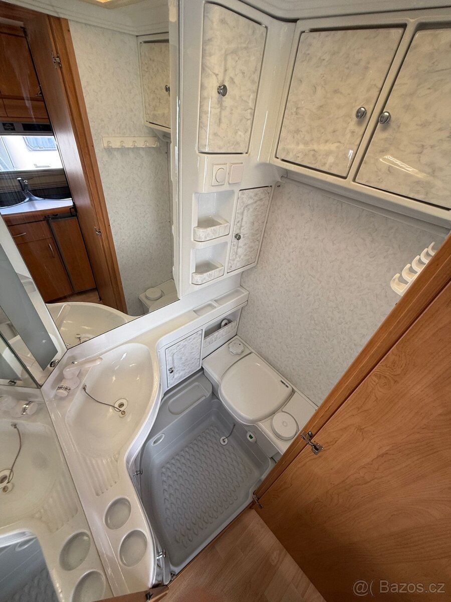 Prodám karavan hobby 495 excelient - 15