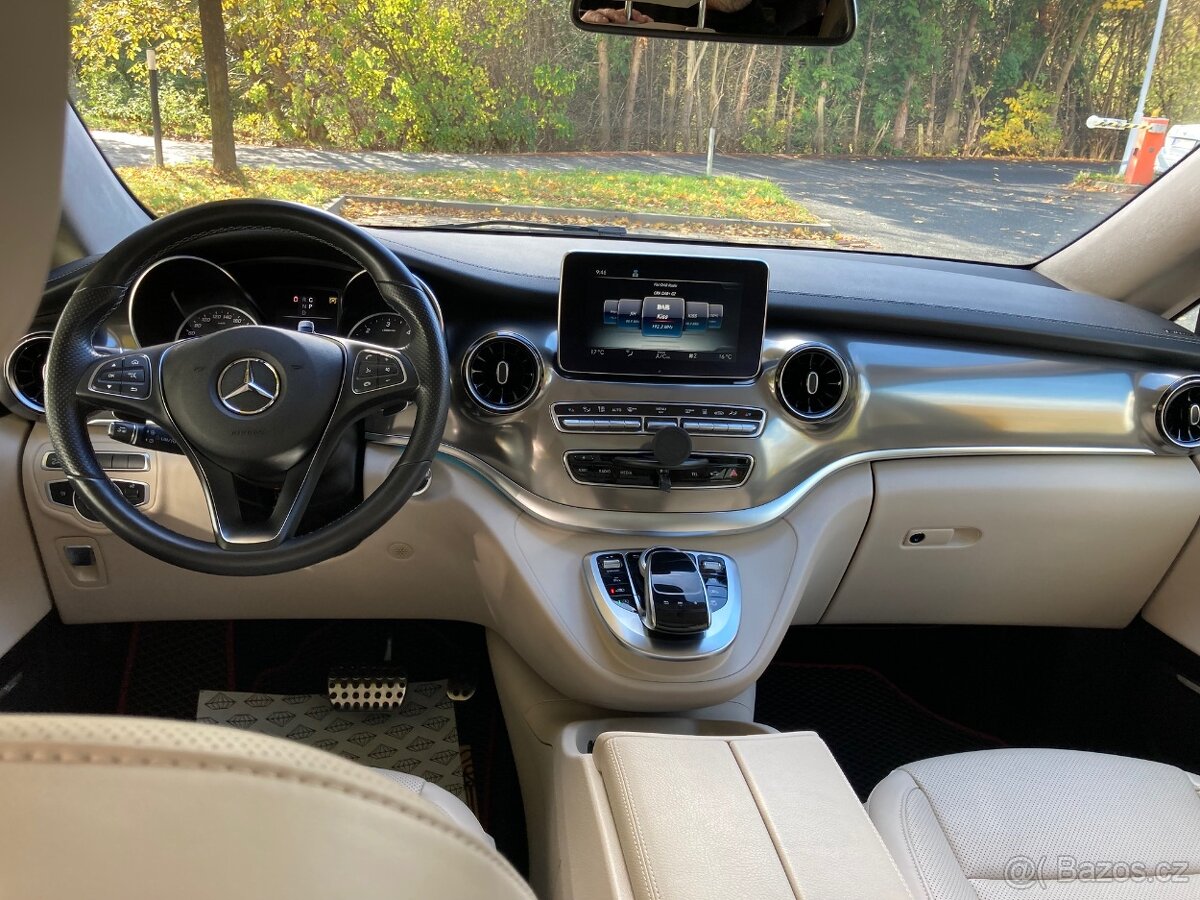 MERCEDES BENZ V 300D AMG 4MATIC PANORAMA 176KW,ČR 1.maj. - 15
