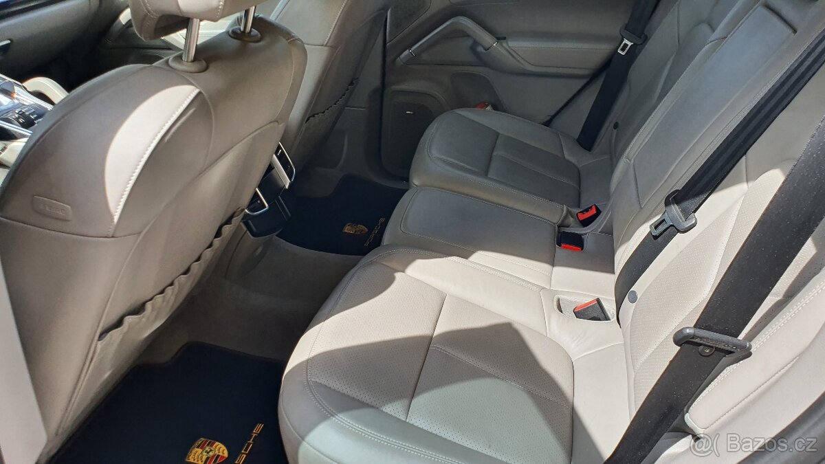 PORSCHE CAYENNE S 4.2TDi V8 382PS MODEL 2014 PĚKNÉ - 15