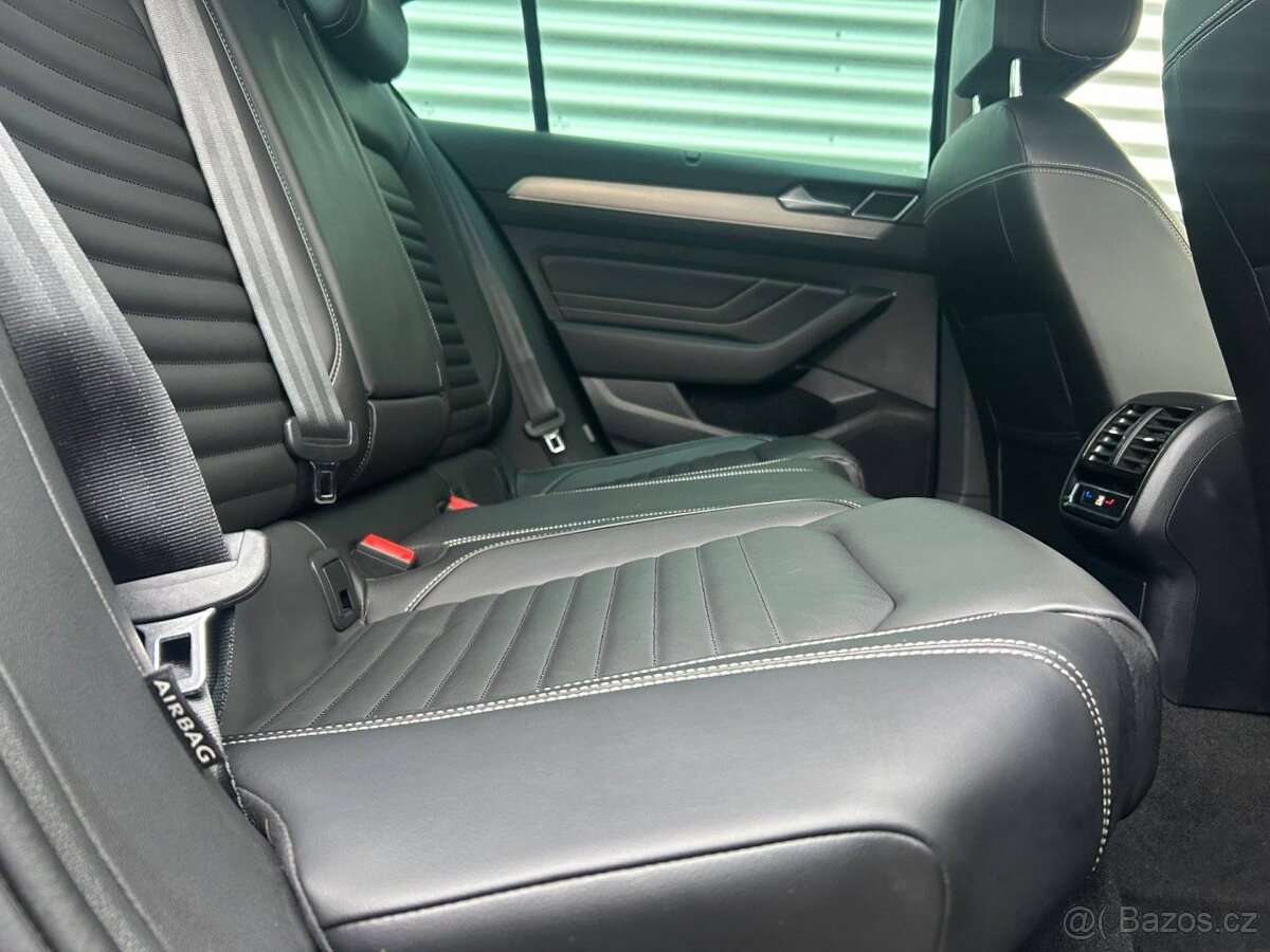 Volkswagen Passat, 2.0 TDi R-Line/DSG/ACC/DPH - 15