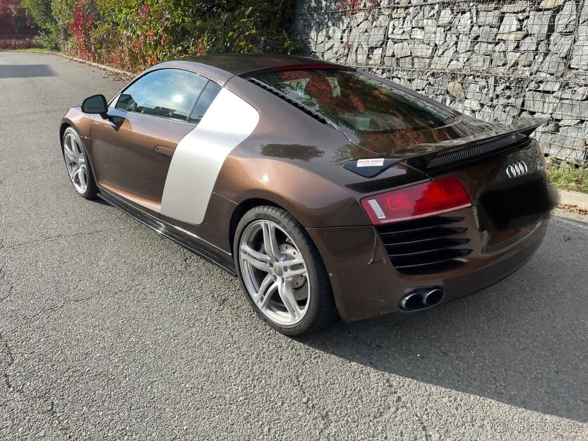 Audi R8 4.2 FSI quattro - 15