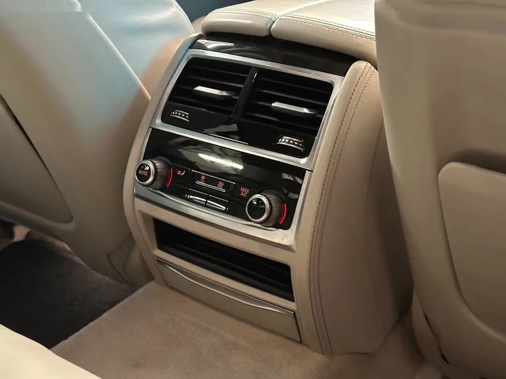 BMW Řada 7, 30D X-Drive Head-up - 15