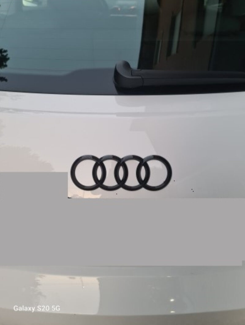 AUDI - Čierne lesklé znaky - 15