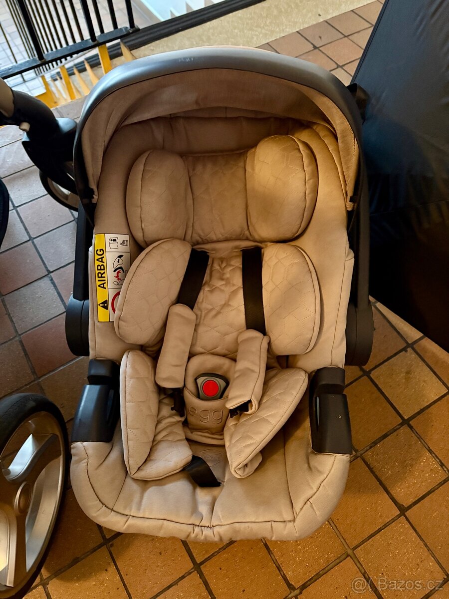 Kočárek EGG 2 – 9v1 | Feather | Isofix - 15