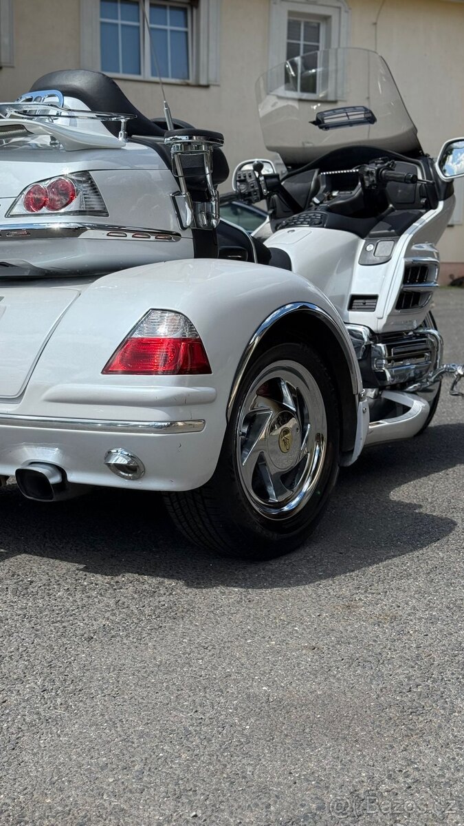 Honda Gold Wing GL1800 Trike - 15