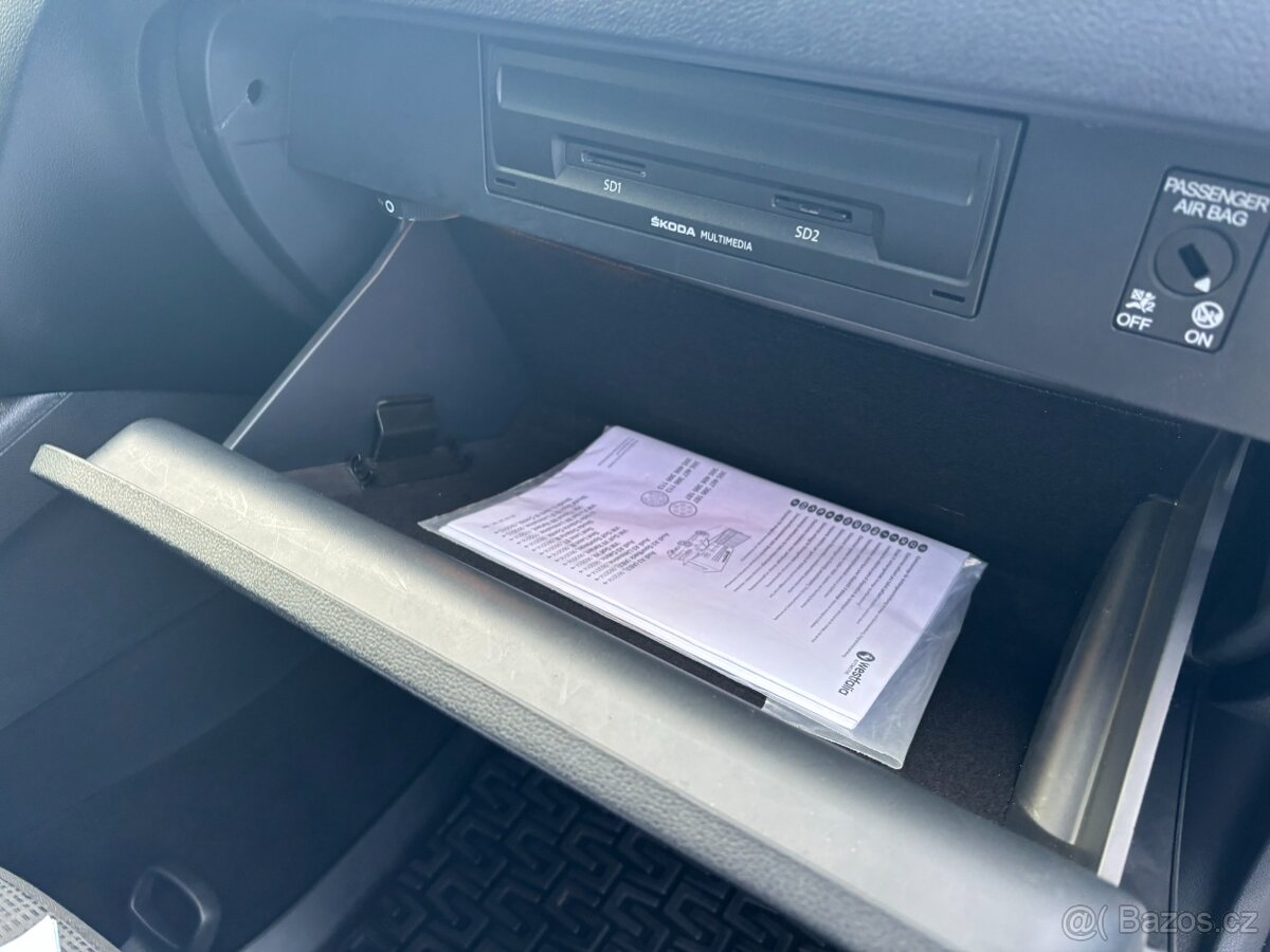 Škoda Octavia 1.4 tsi 110kw r.v.2015, Serviska - 15