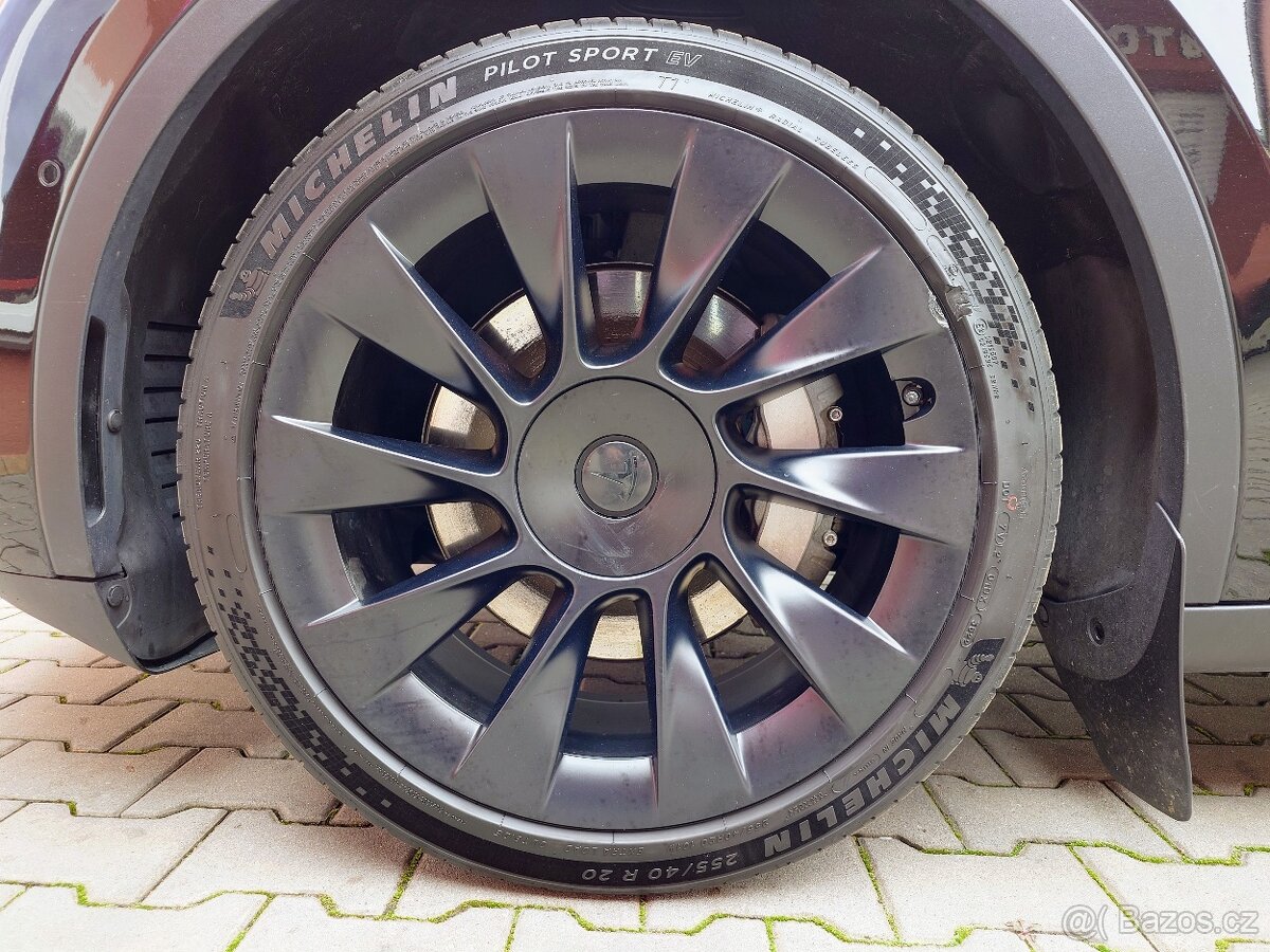 Tesla Model Y Long Range Dual Motor 378kW SOH 92,5 % - 15