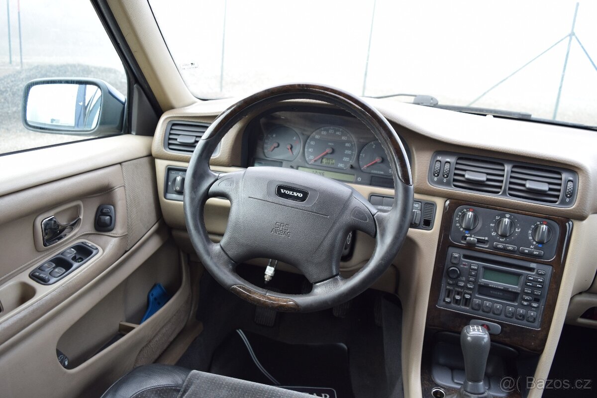 Volvo V70 2.5 D 103KW NOVÁ STK TAŽNÉ KLIMA EL.OKNA - 15