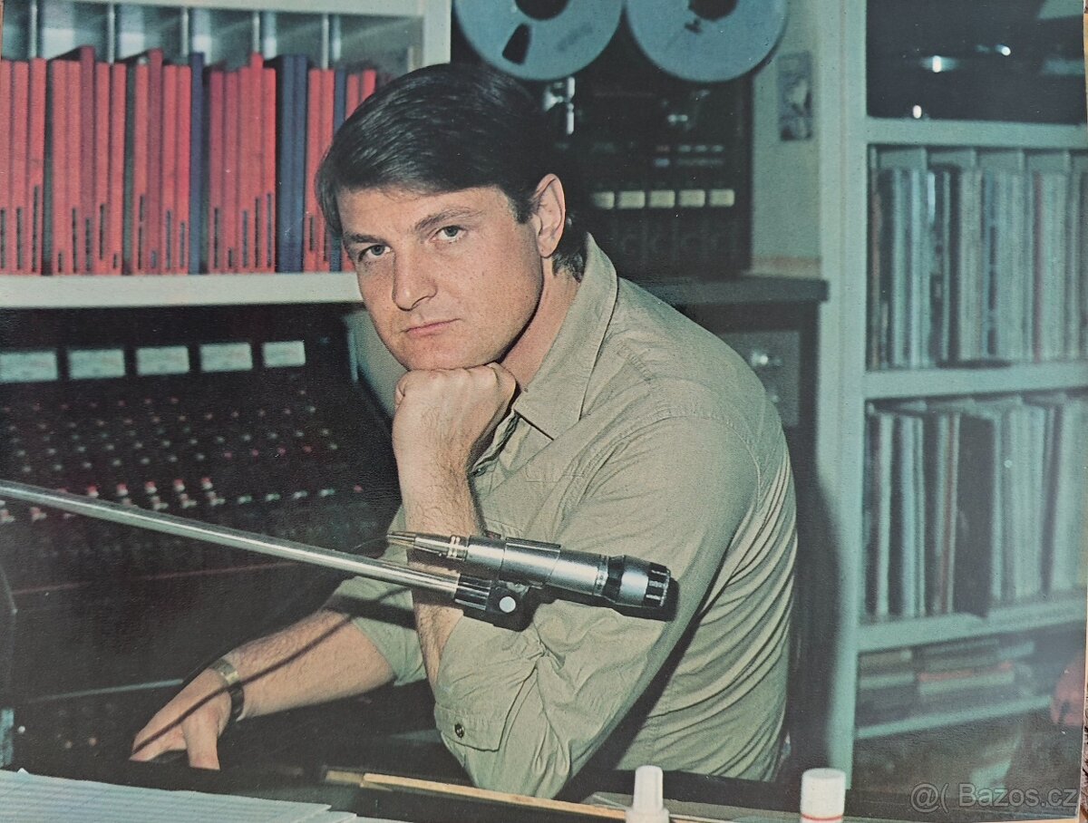 Karty zpěváků s popisem - 15