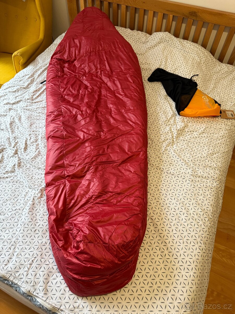 NOVÝ péřový spacák Ajungilak Mammut Perform -10, M 165-180 - 15