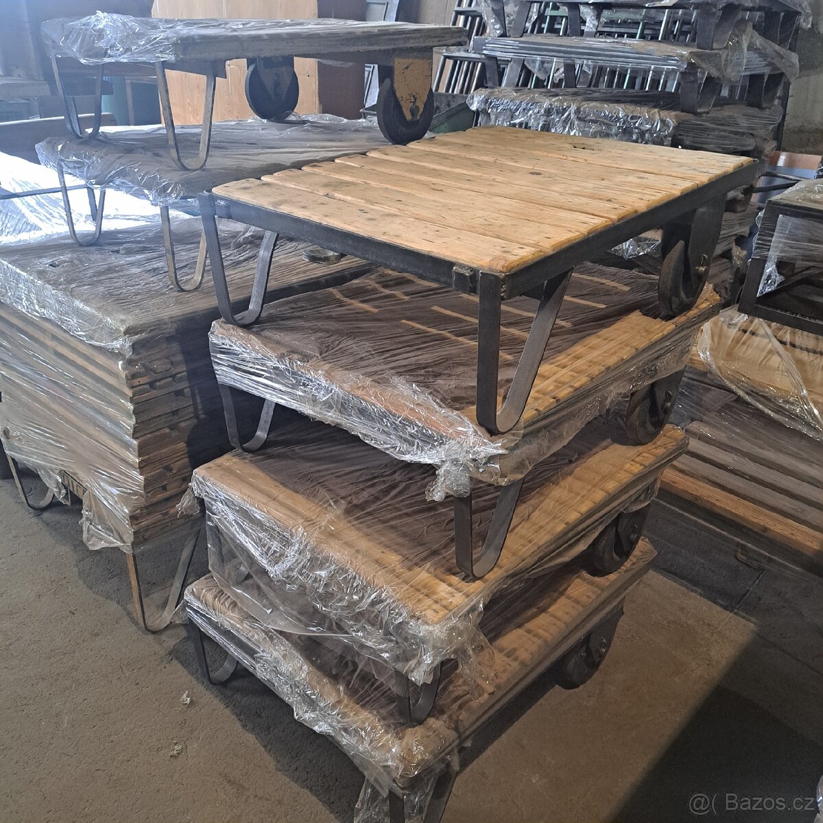 Industriální dekorace, doplňky, kanystry atd - 15