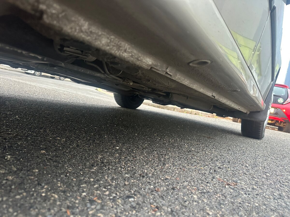 Škoda Fabia 2006 1.Majitel 79tis km Garážovaná - 15