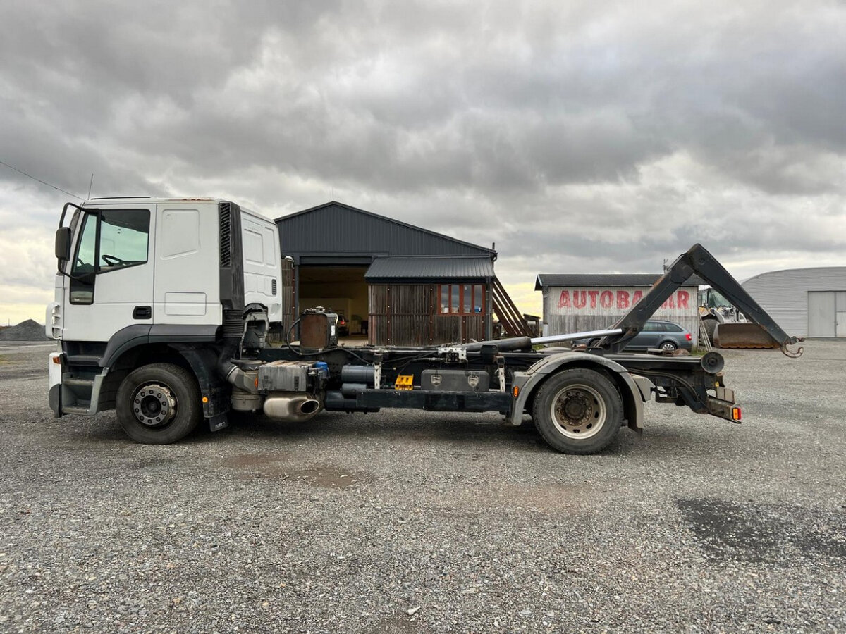 Hákový nosič IVECO AT190S36, r.v. 2004 - 15