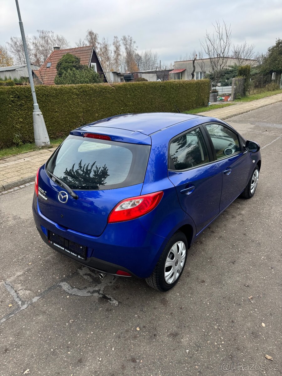 MAZDA 2 - 1,4 16V 5 dveří - 15