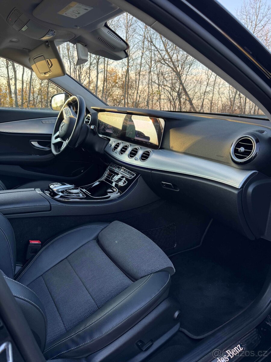 Mercedes - Benz E 220 D 4MATIC - 15