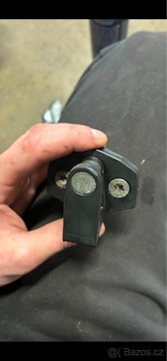 BMW e36 zbytek NÁHRADNÍCH DÍLŮ - 15