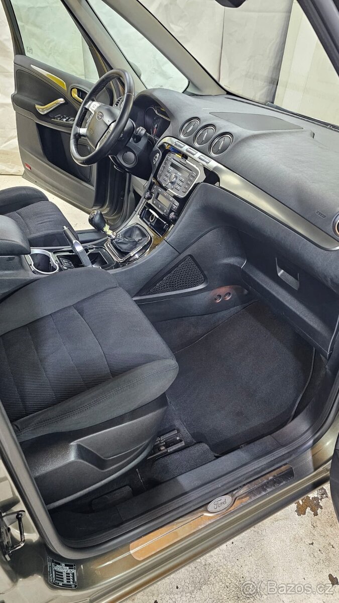 Galaxy 2012 120kw manuál 7 míst tažné - 15