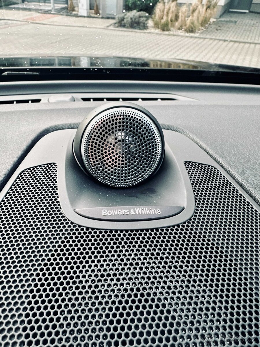 Volvo XC60, T8 AWD AUT ULTRA BLACK EDITON, Vzduch - 15