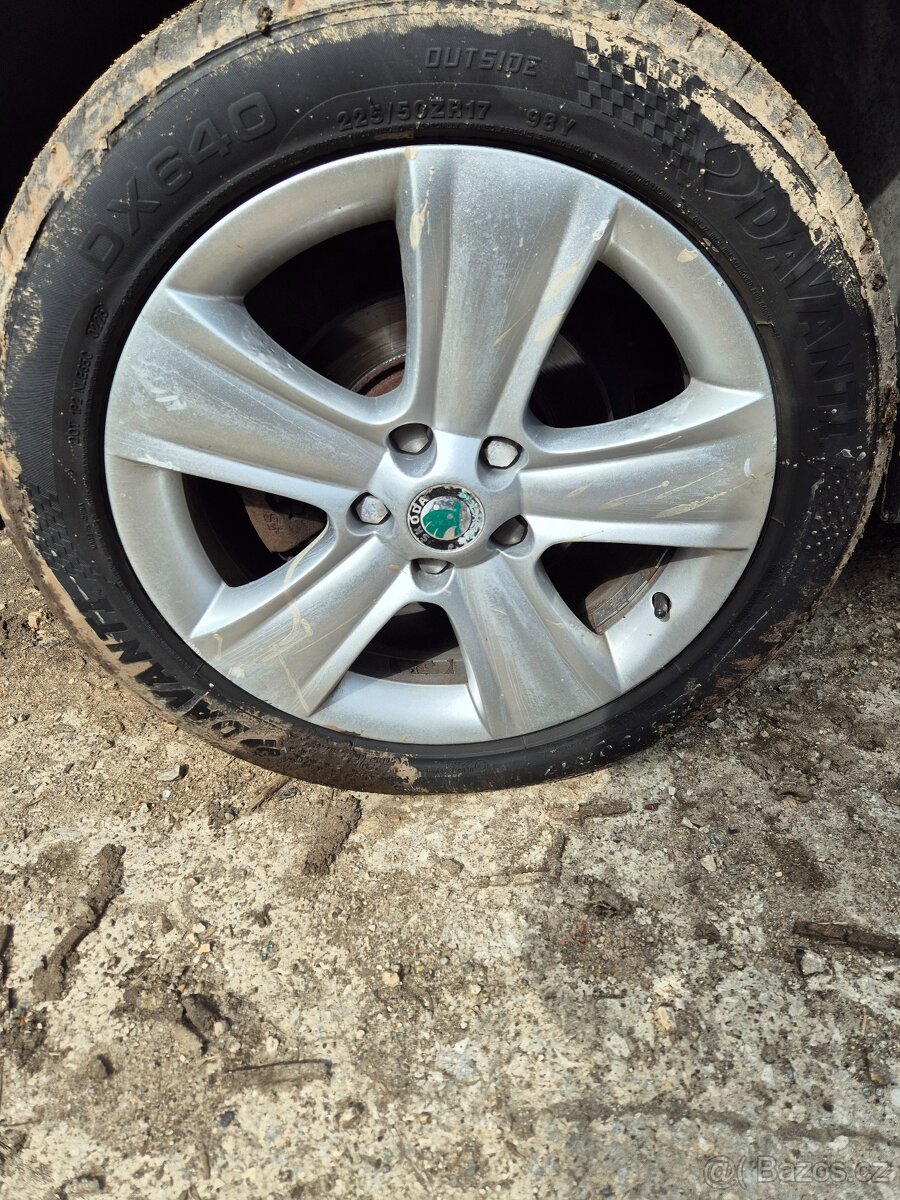 Rozprodám Škoda Yeti, 2011 - 15