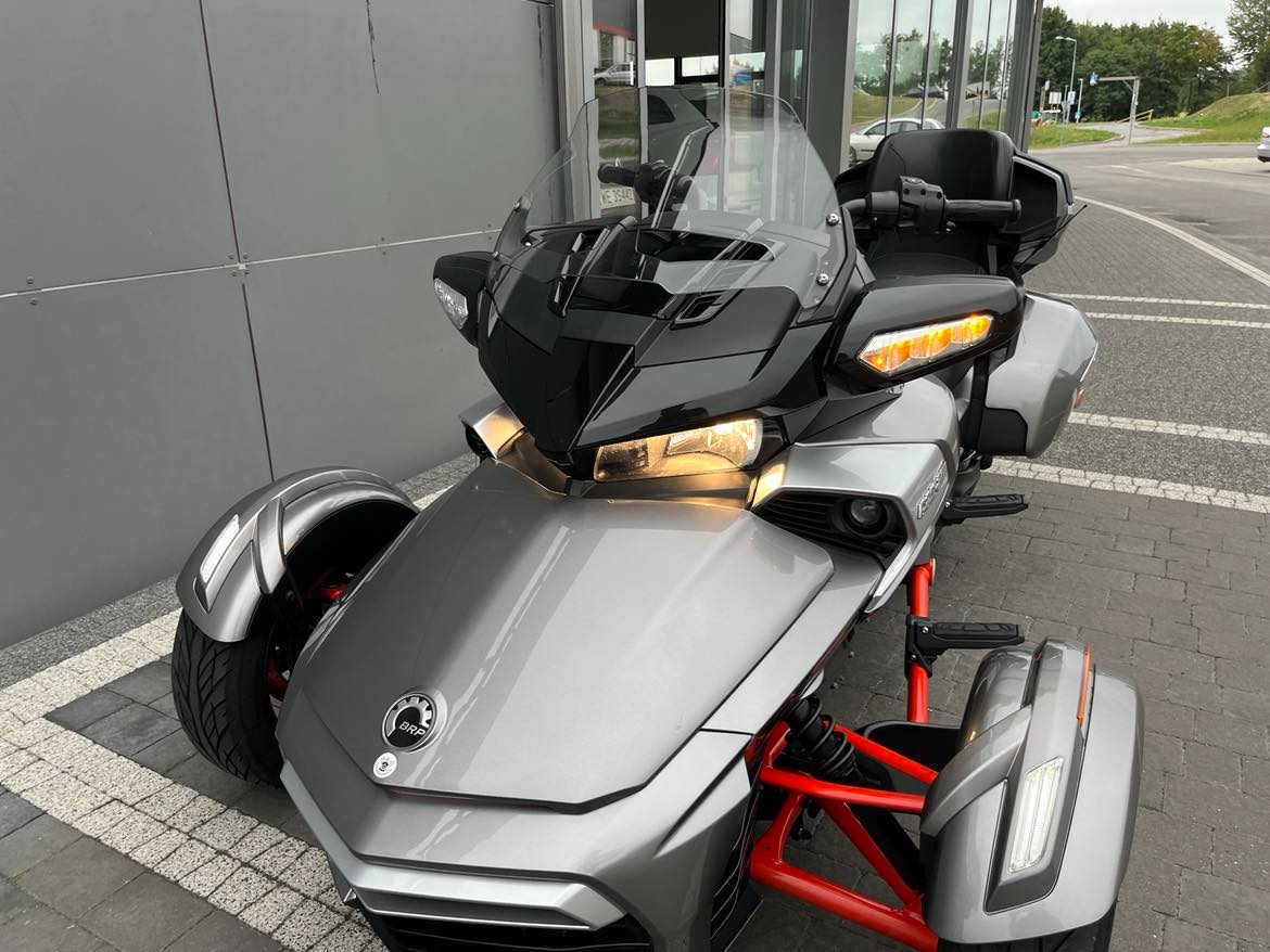 Can am Spyder F3 T - 15